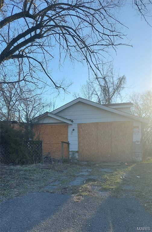 818 E 5th ST, Cahokia, IL 62206