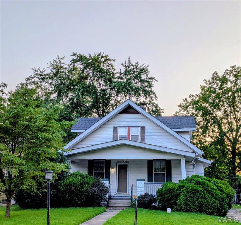 1247 Emerson AVE, Edwardsville, IL 62025
