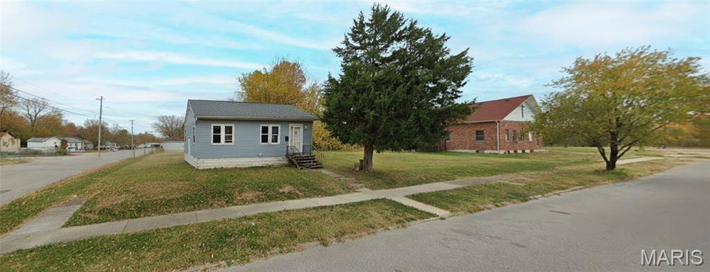 616 N 53rd ST, East St Louis, IL 62203