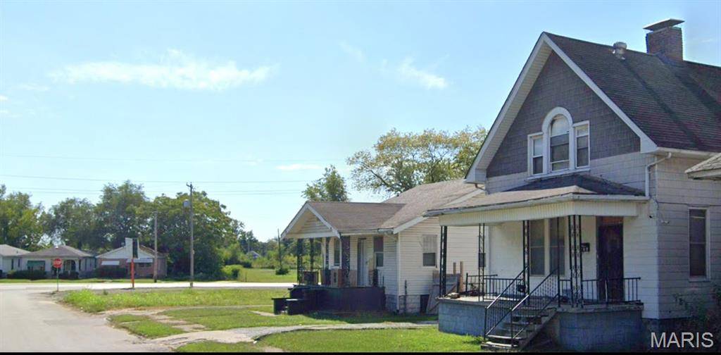 415 N 23rd ST, East St Louis, IL 62205