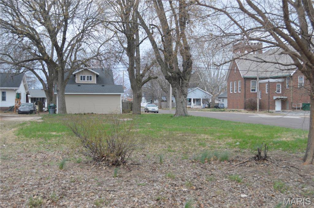 331 Washington AVE, East Alton, IL 62024