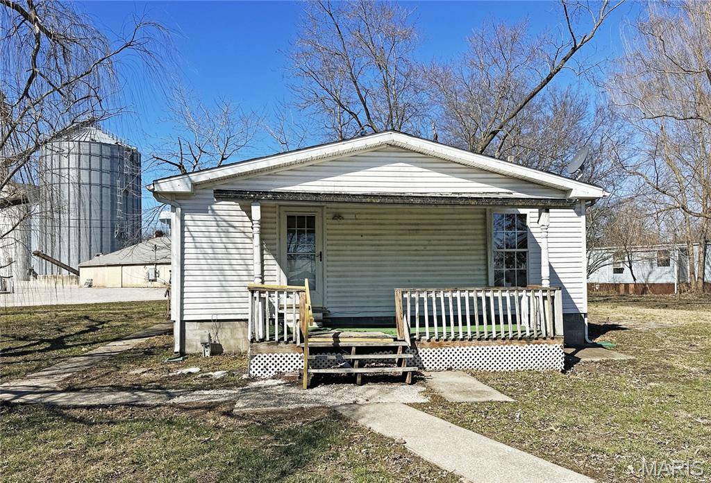 300 E Ellis ST, Summerfield, IL 62289