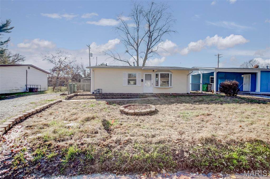 1124 Saint Michael DR, Cahokia, IL 62206