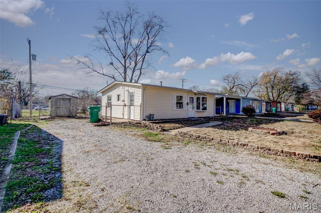 1124 Saint Michael DR, Cahokia, IL 62206