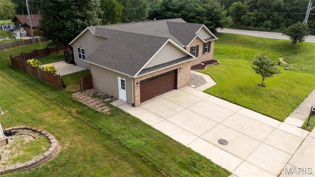 2763 Cascade Lake DR, Shiloh, IL 62221