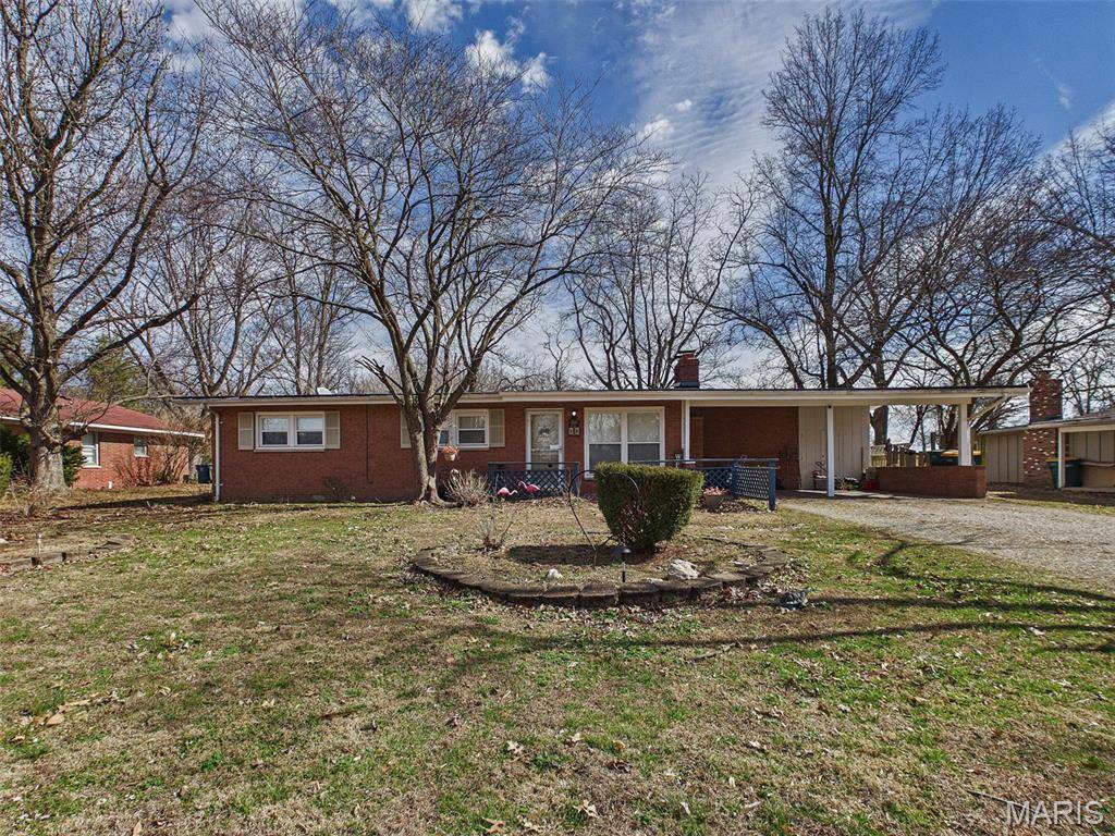 58 Harmon DR, Lebanon, IL 62254