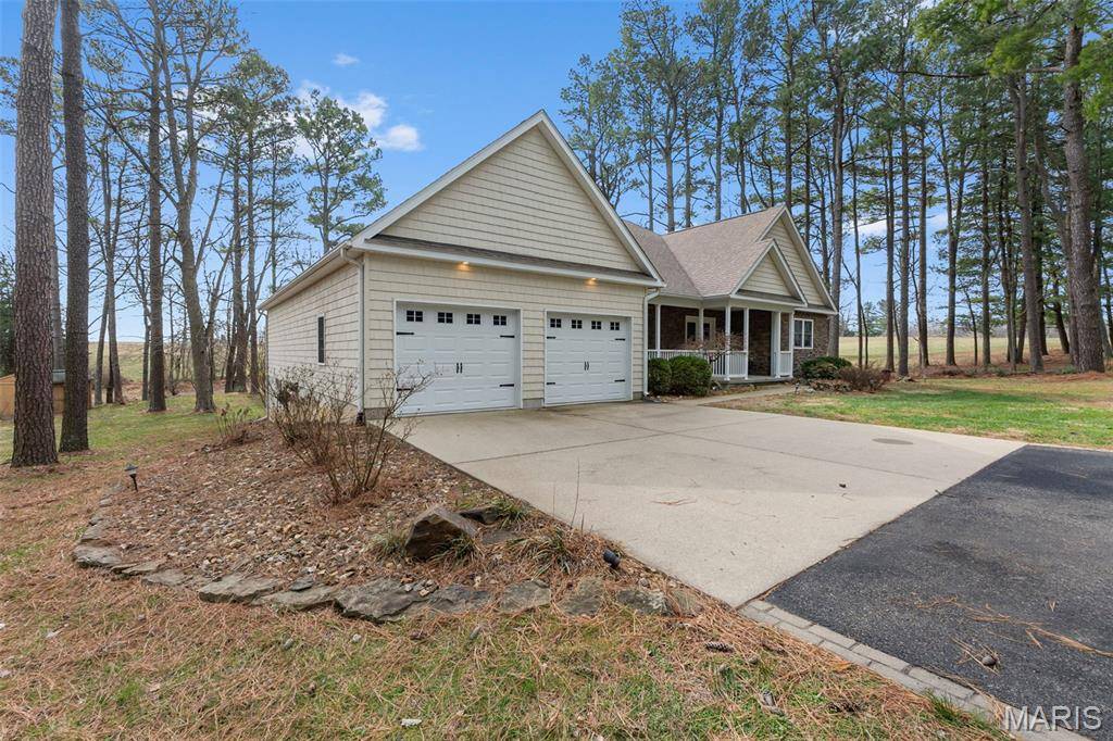 102 Woodland, Anna, IL 62906