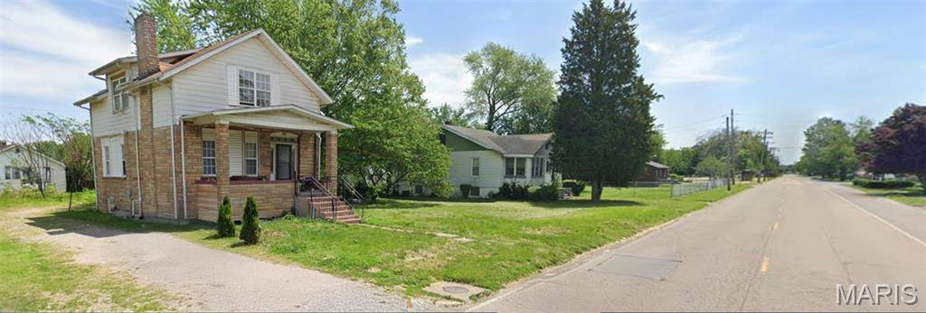 3325 Bond Ave, East St Louis, IL 62207