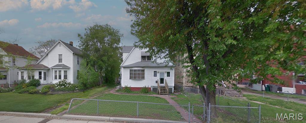 559 N 24th ST, East St Louis, IL 62205