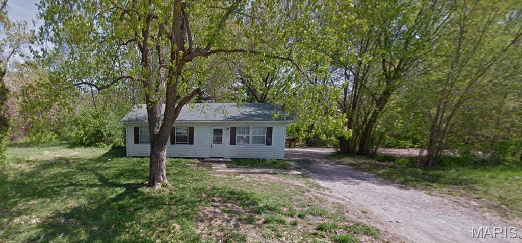 138 Amelia DR, Cahokia, IL 62206