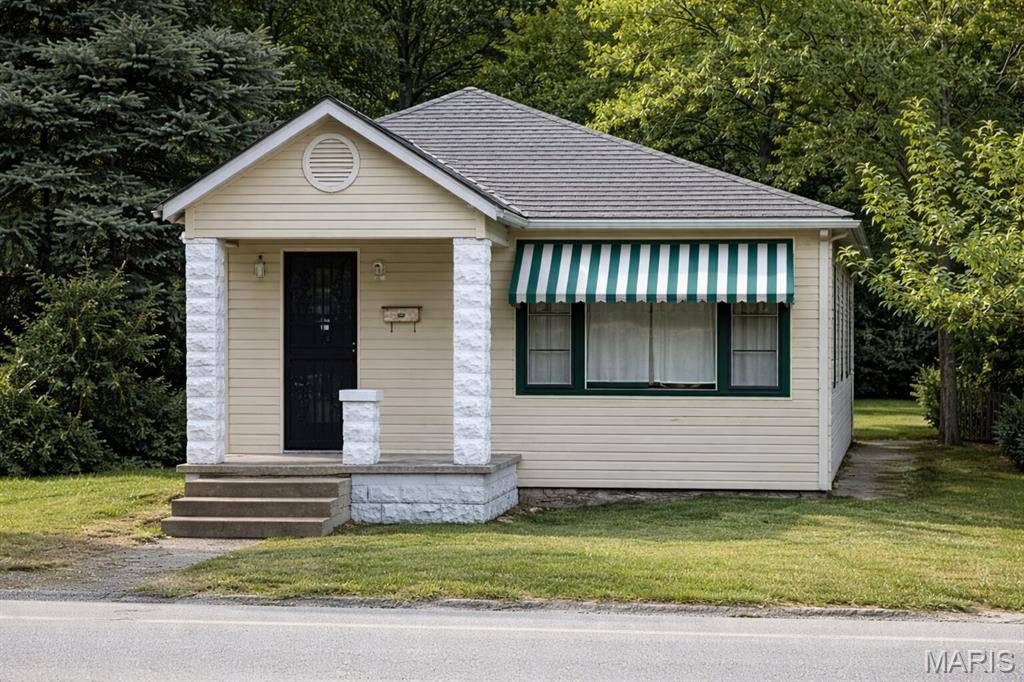 2708 Missouri AVE, East St Louis, IL 62205