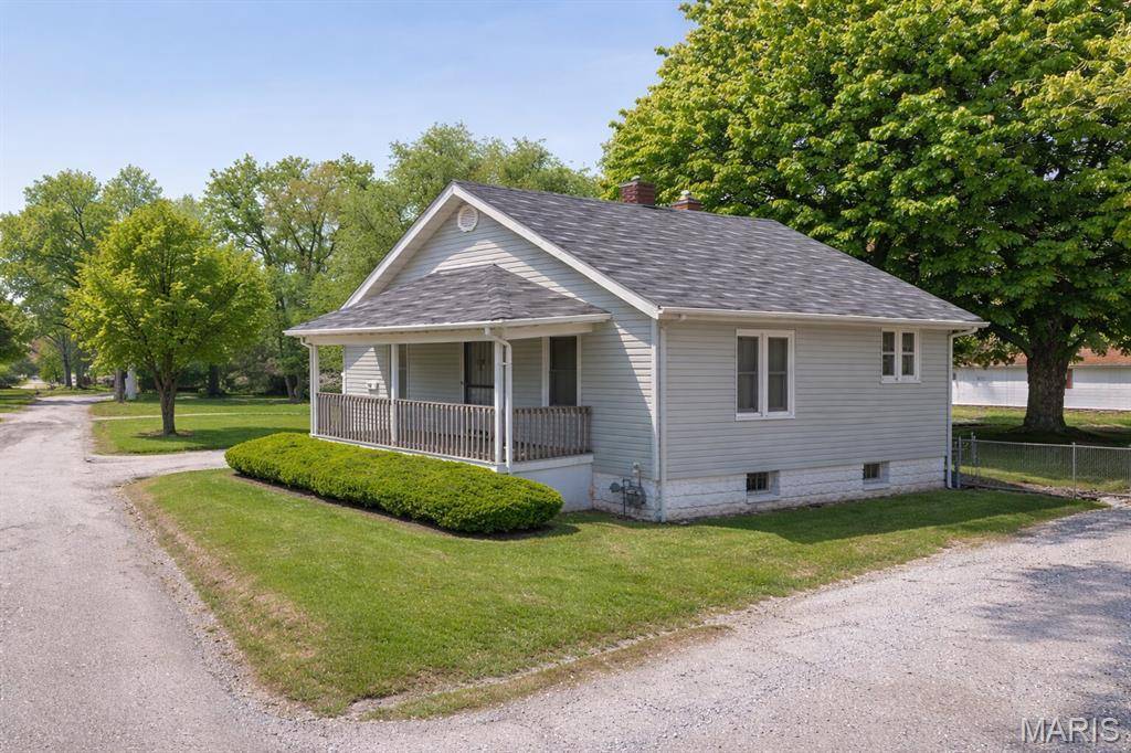 1339 N 53rd ST, East St Louis, IL 62204