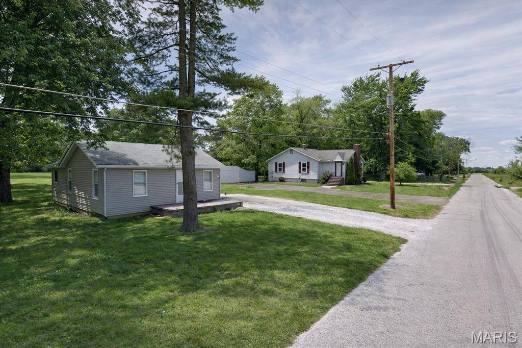2272 Carol ST, East St Louis, IL 62206