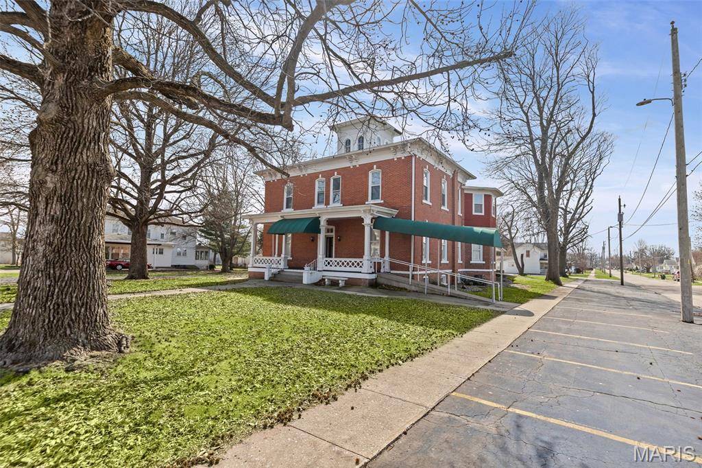 108 N Liberty ST, Jerseyville, IL 62052