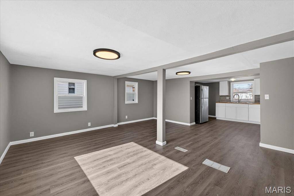 1825 Muren BLVD, Belleville, IL 62221