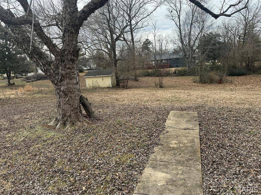 2523 Shady LN, Poplar Bluff, MO 63902