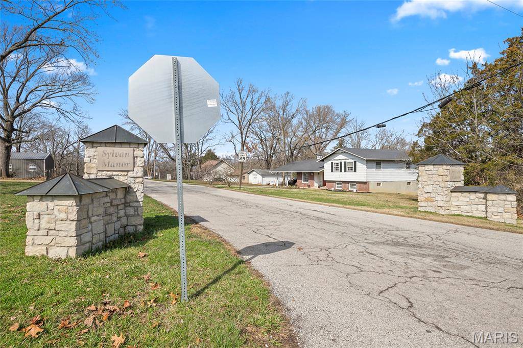 0 Venus LN, Pacific, MO 63069