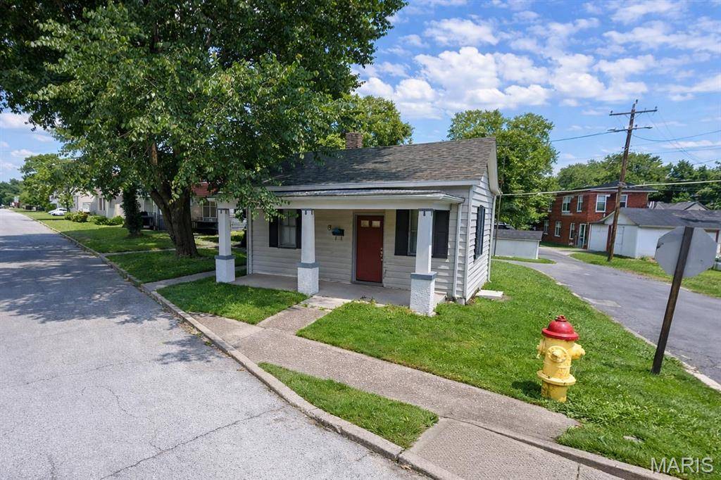 400 N 5th ST, Belleville, IL 62220