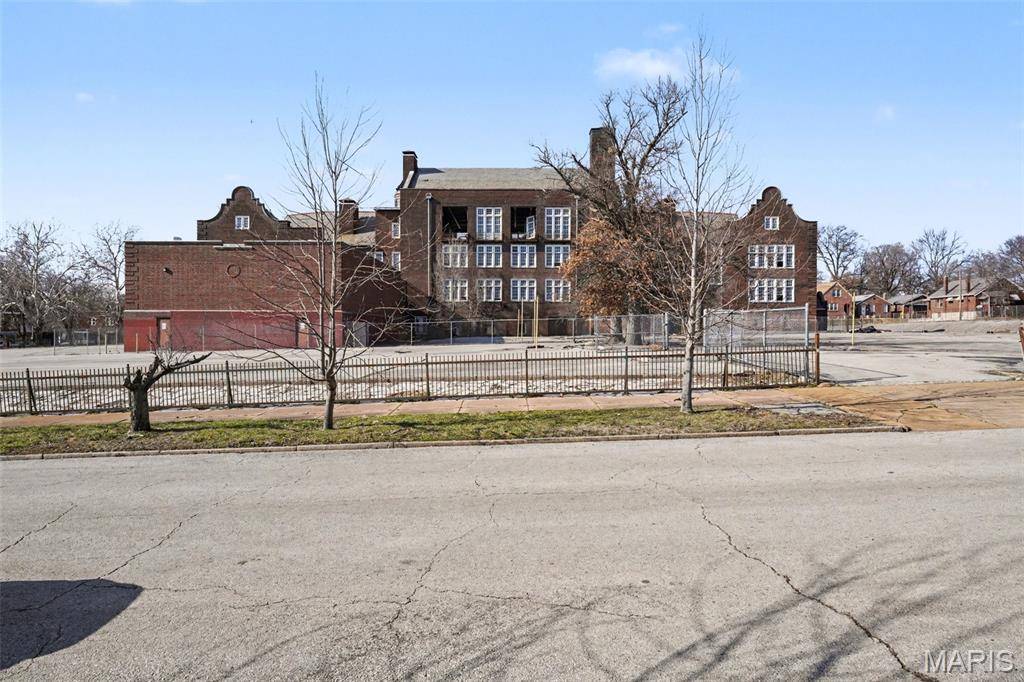5316 Ruskin AVE, St Louis, MO 63115