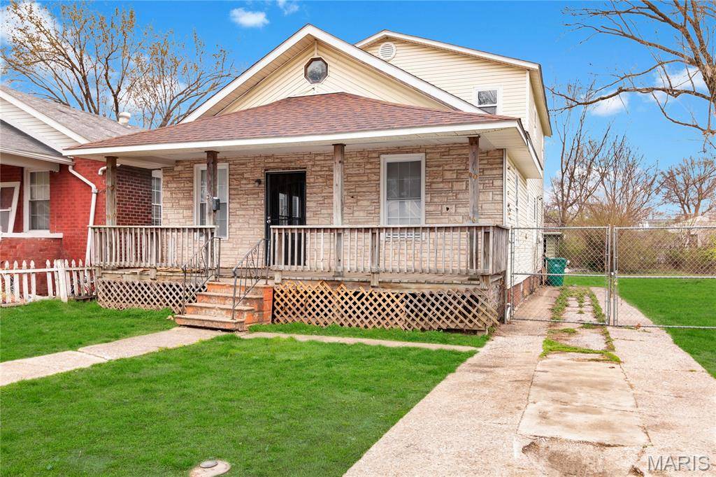 532 N 27th ST, East St Louis, IL 62205