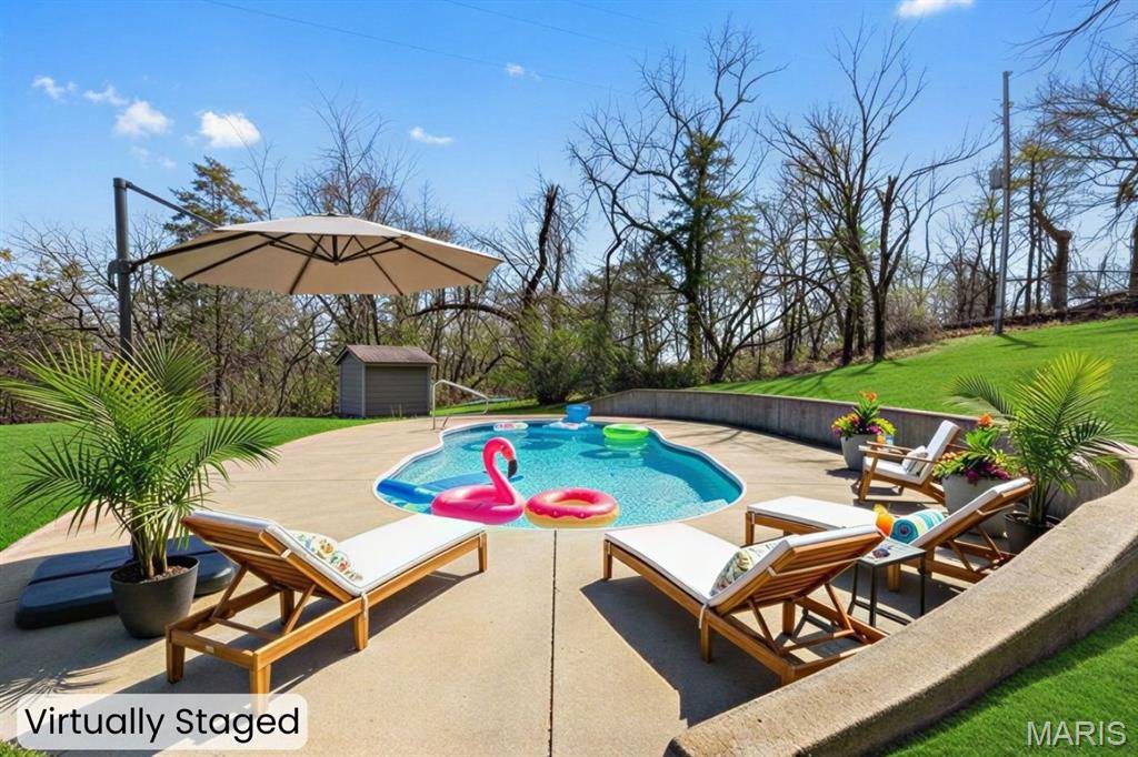 827 Lake Valley DR, Camdenton, MO 65020