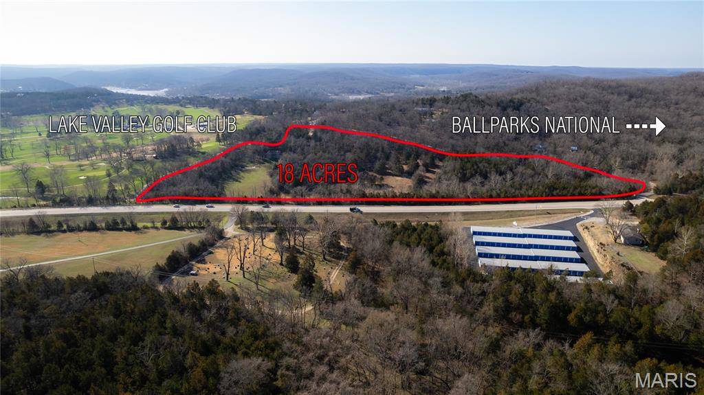 827 Lake Valley DR, Camdenton, MO 65020