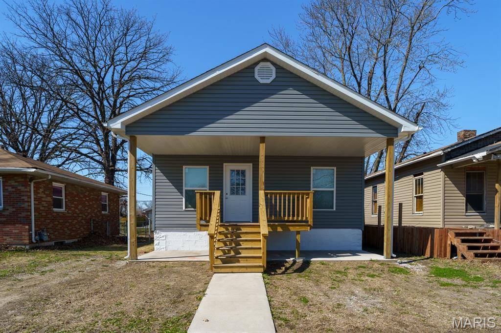 1111 Greenwood ST, Madison, IL 62060