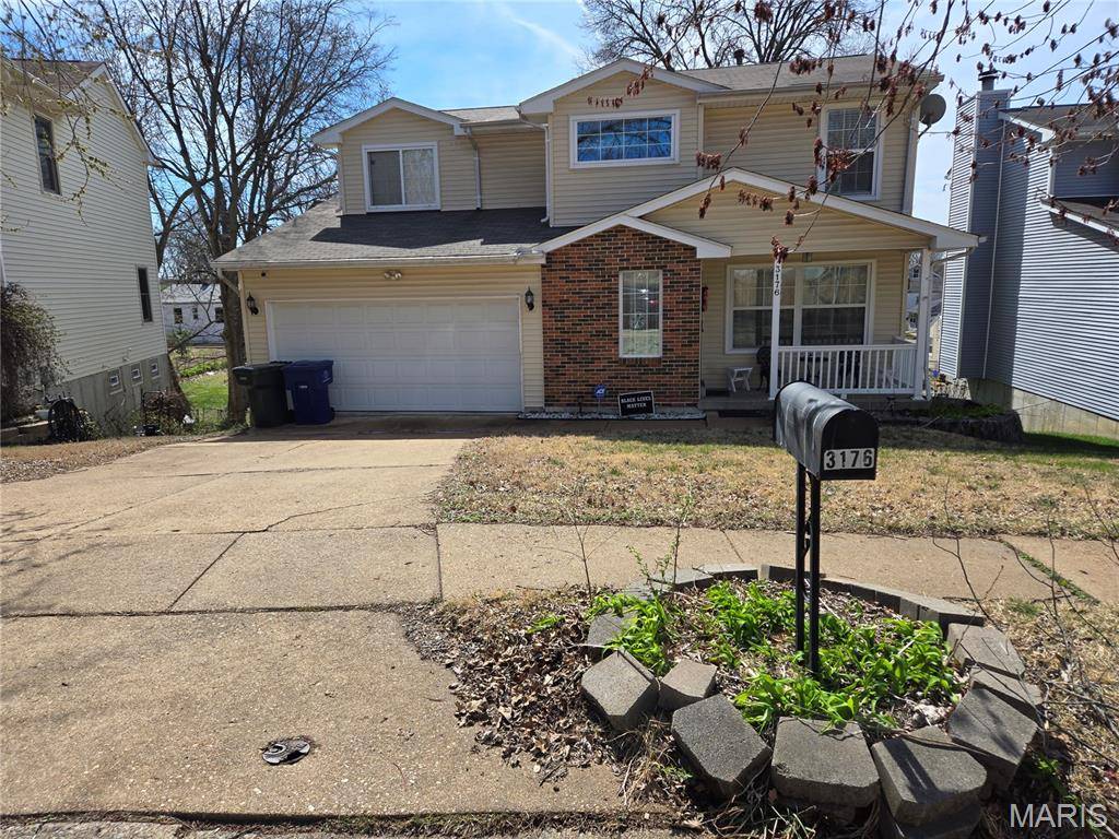 3176 Harlequin LN, St Louis, MO 63139
