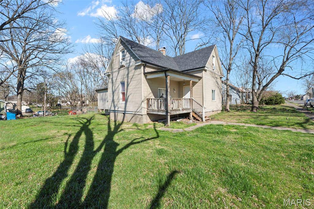 541 S Ellis ST, Cape Girardeau, MO 63703