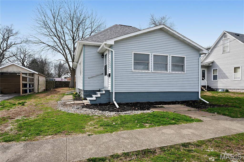 839 S Jackson ST, Litchfield, IL 62056