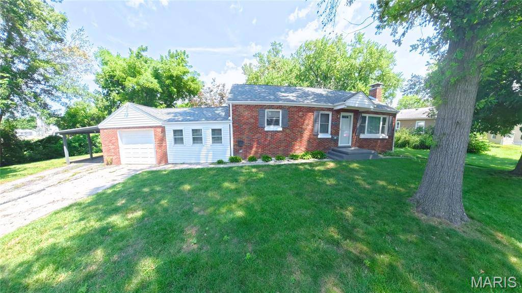 504 W Fourth ST, O'fallon, IL 62269