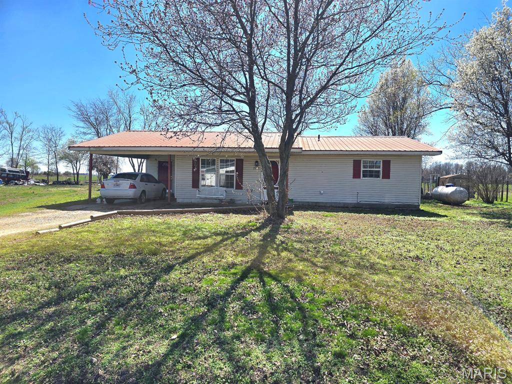 21850 S Sue DR, Malden, MO 63863