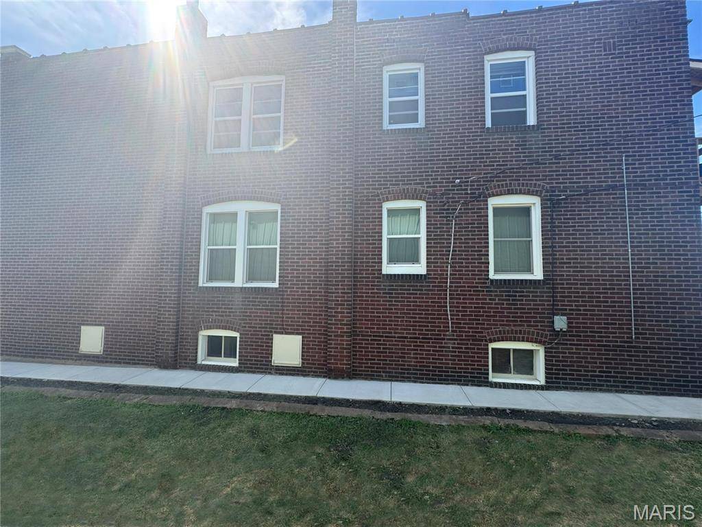 919 S Boyle AVE, St Louis, MO 63110