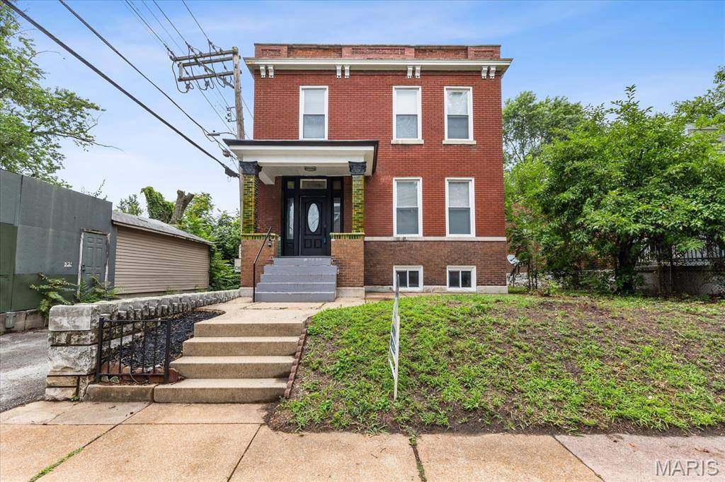 4273 Juniata ST, St Louis, MO 63116
