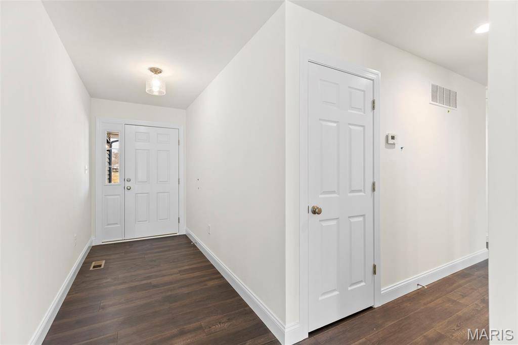 1057 Bloomfield DR, Eureka, MO 63025
