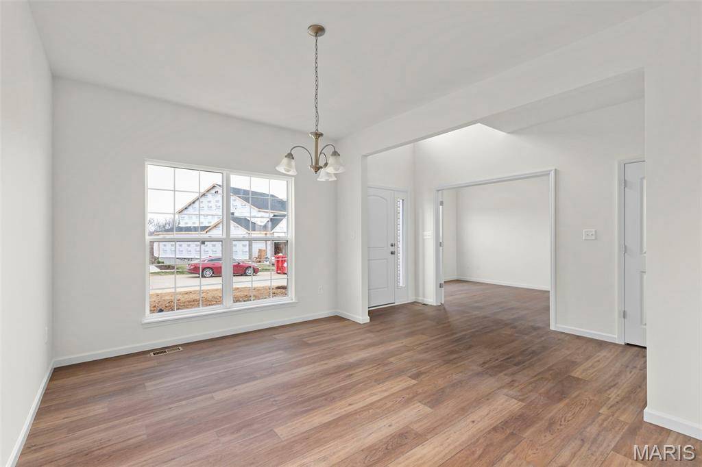2306 Heatherfield DR, Rolla, MO 65401