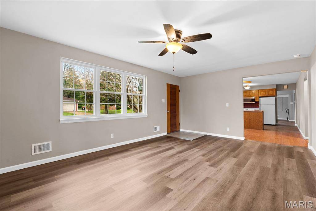 12 Saint James AVE, Swansea, IL 62226