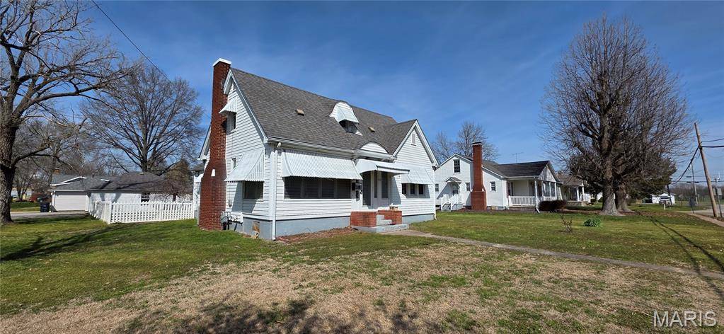 901 E Main ST, Steeleville, IL 62288
