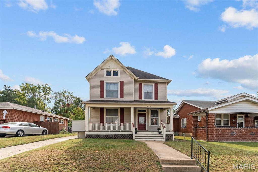7038 Pernod AVE, St Louis, MO 63139
