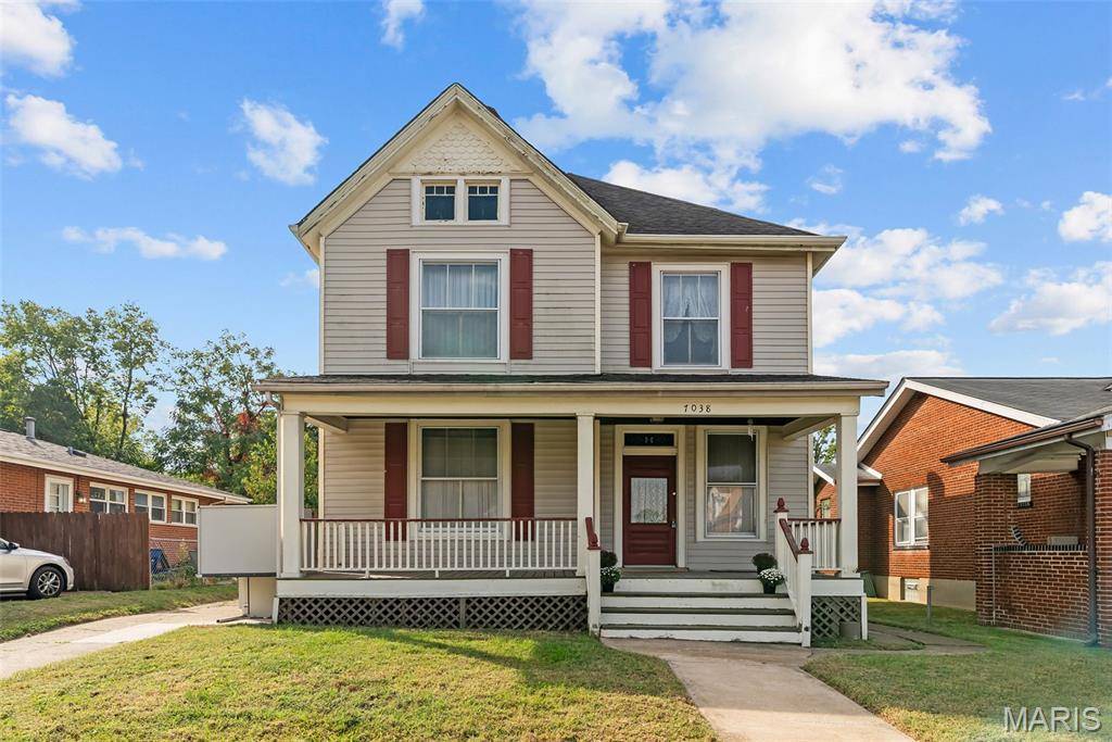 7038 Pernod AVE, St Louis, MO 63139