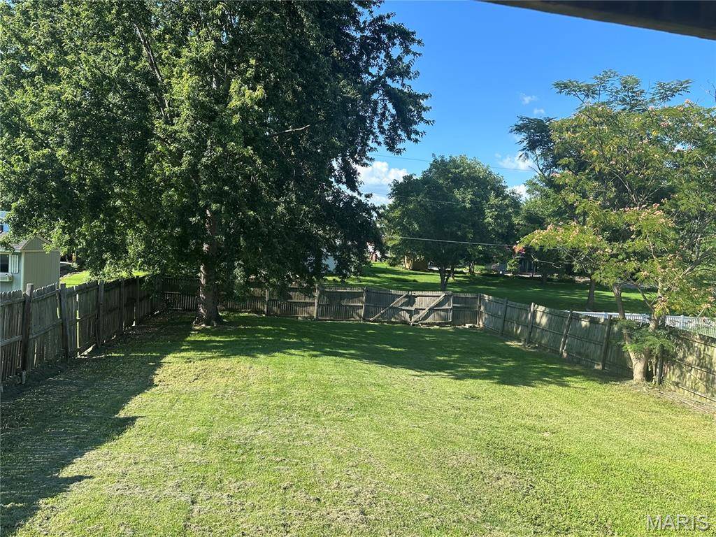 505 E Main ST, Steeleville, IL 62288