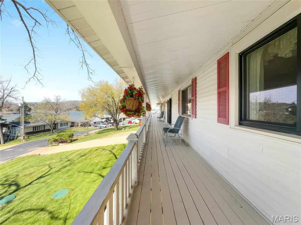 529 Normac DR, Camdenton, MO 65020