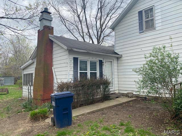 285 W 2nd ST, Oakdale, IL 62268