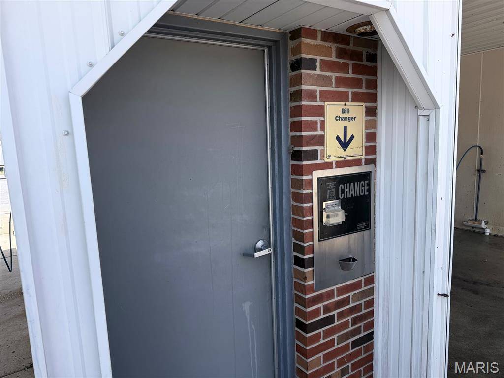 129 W Main ST, Mount Olive, IL 62069