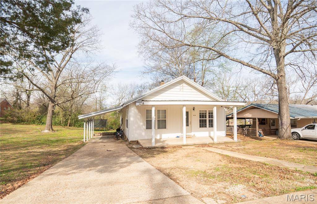 1005 N Lafayette ST, Doniphan, MO 63935