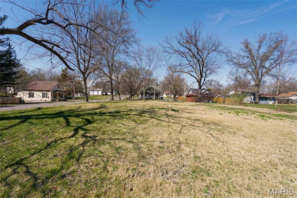 305 Shelby ST, Gillespie, IL 62033
