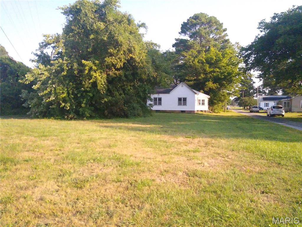 1020 Krause AVE, Willisville, IL 62997