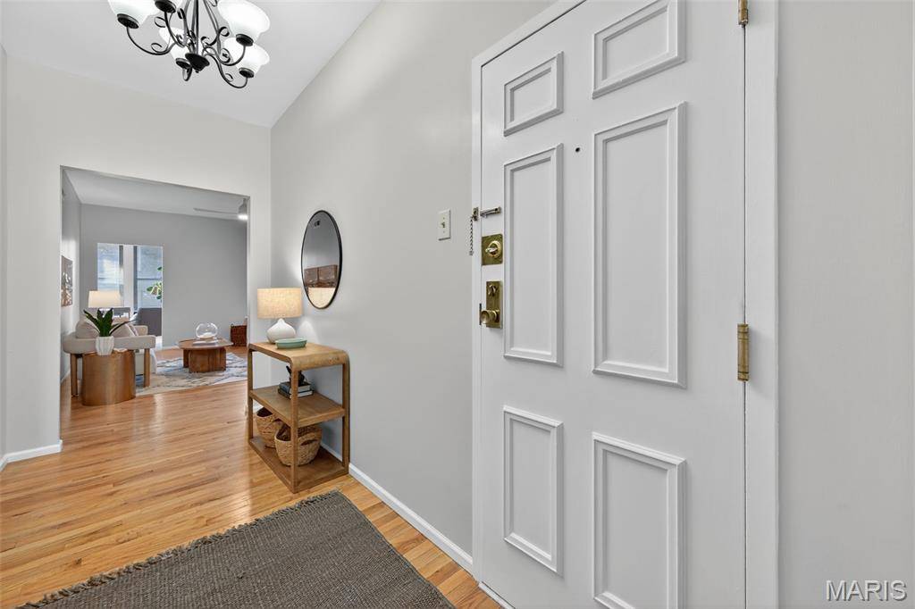 5559 Pershing AVE #1F, St Louis, MO 63112