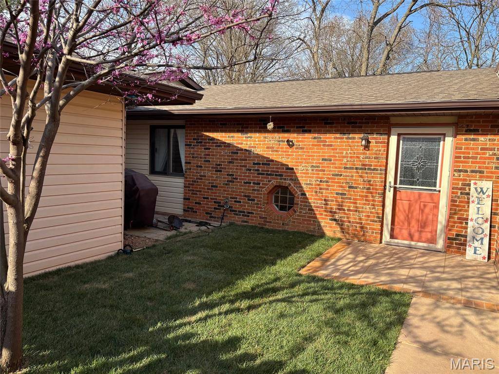 6 Parkridge, Belleville, IL 62226