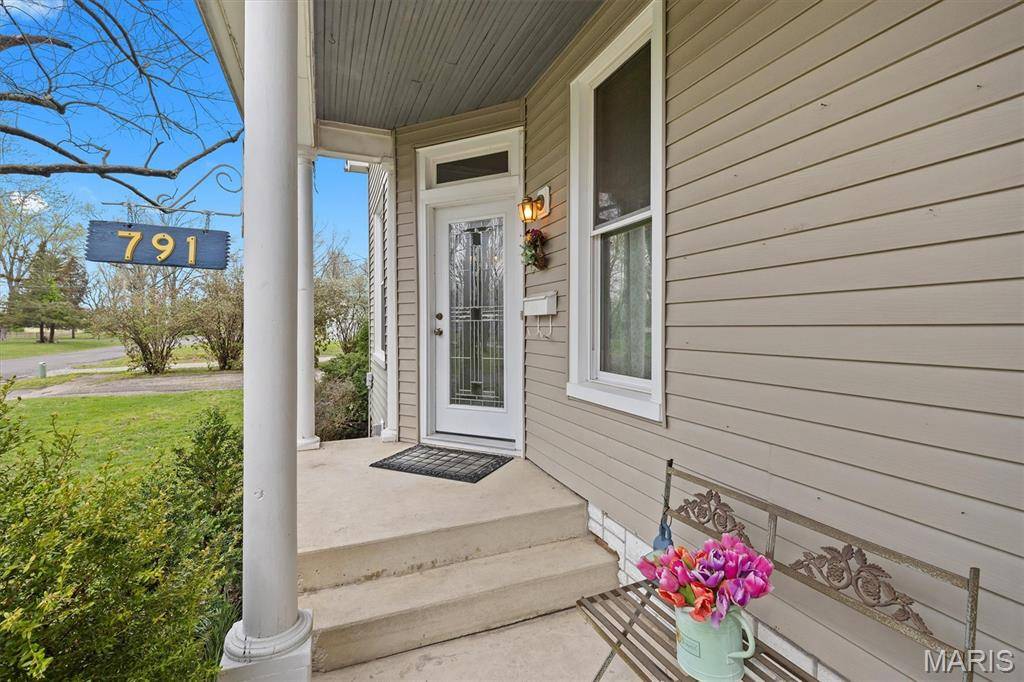791 Clinton ST, Carlyle, IL 62231